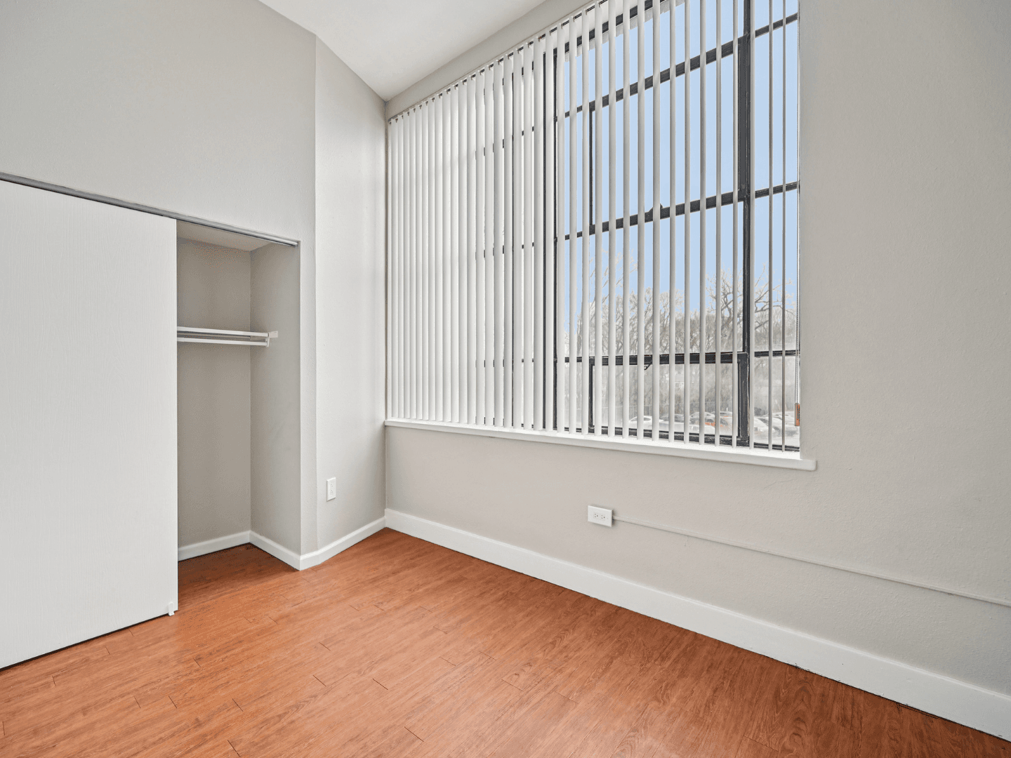Fairborn Apartment: 221 N. Central Ave
