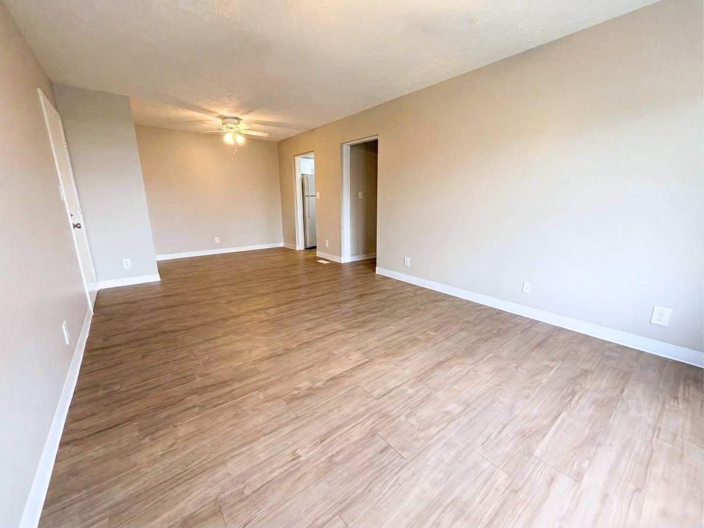 Northwood Apartment: 3617 Lakepointe Dr