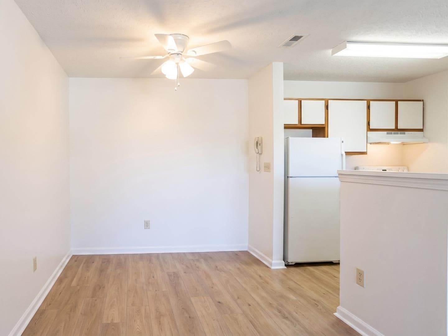 Bellefontaine Apartment: 450 Kristina Dr