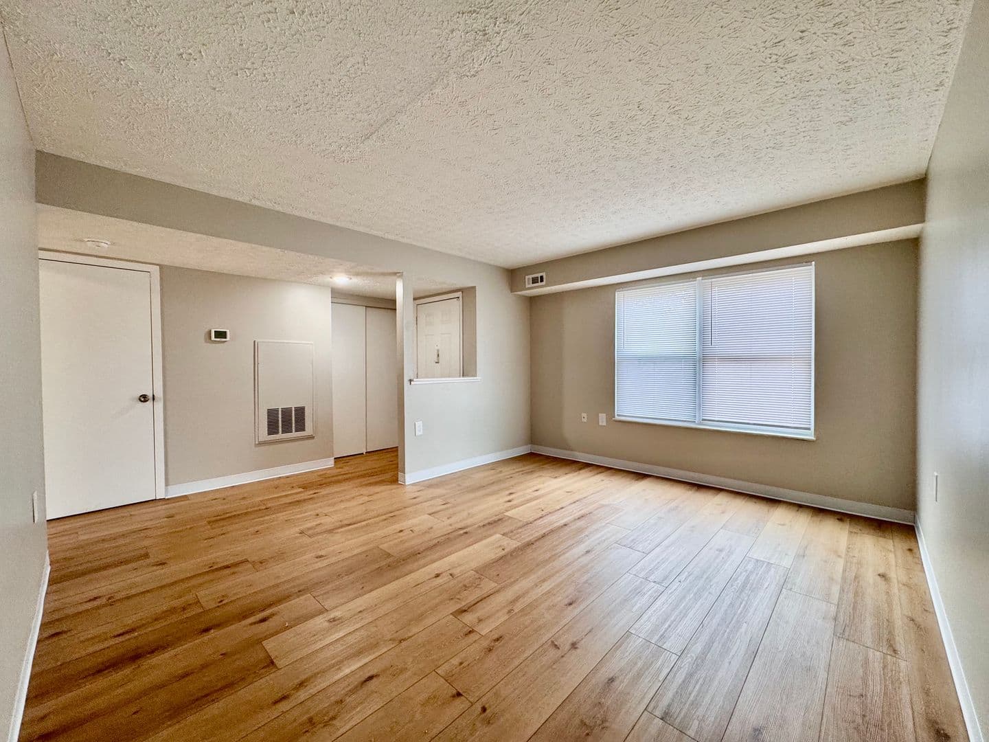 Troy Apartment: 580 Staunton Commons Dr.