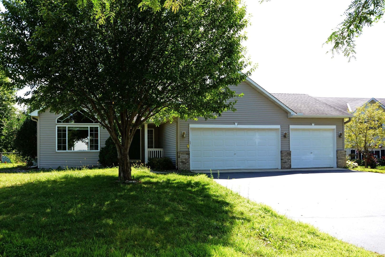 Farmington House: 20513 Camden Path