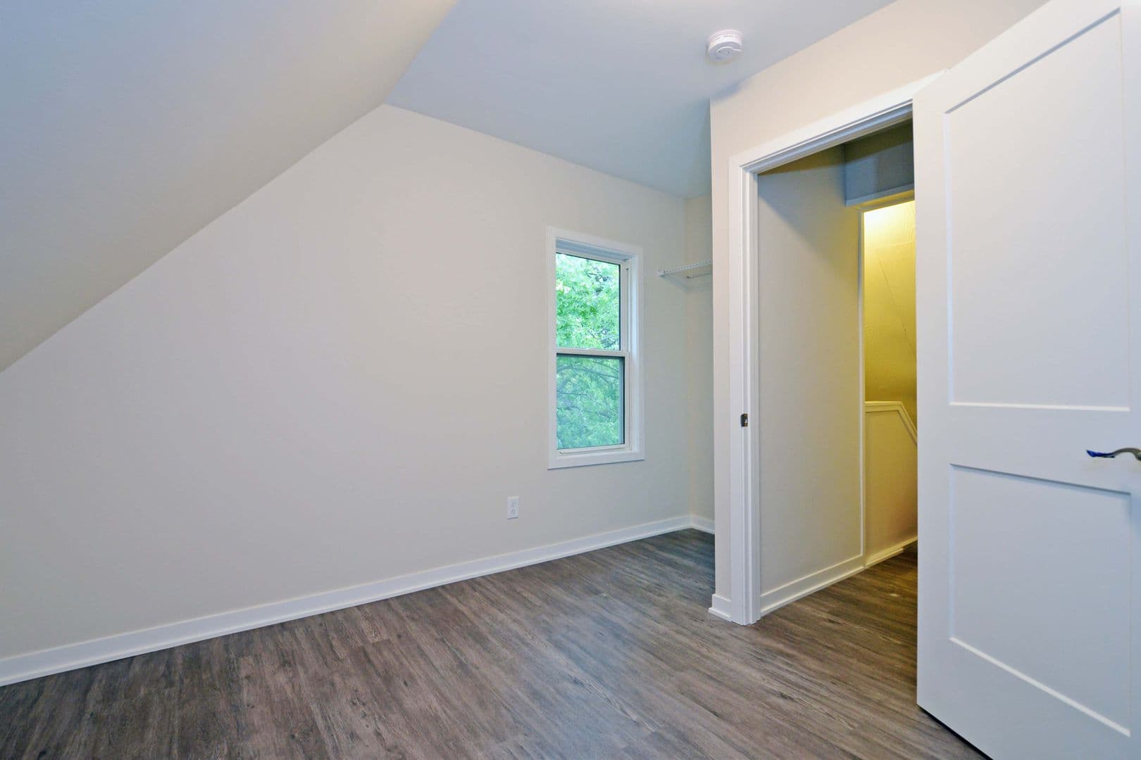 Minneapolis Apartment: 511 5th Ave SE