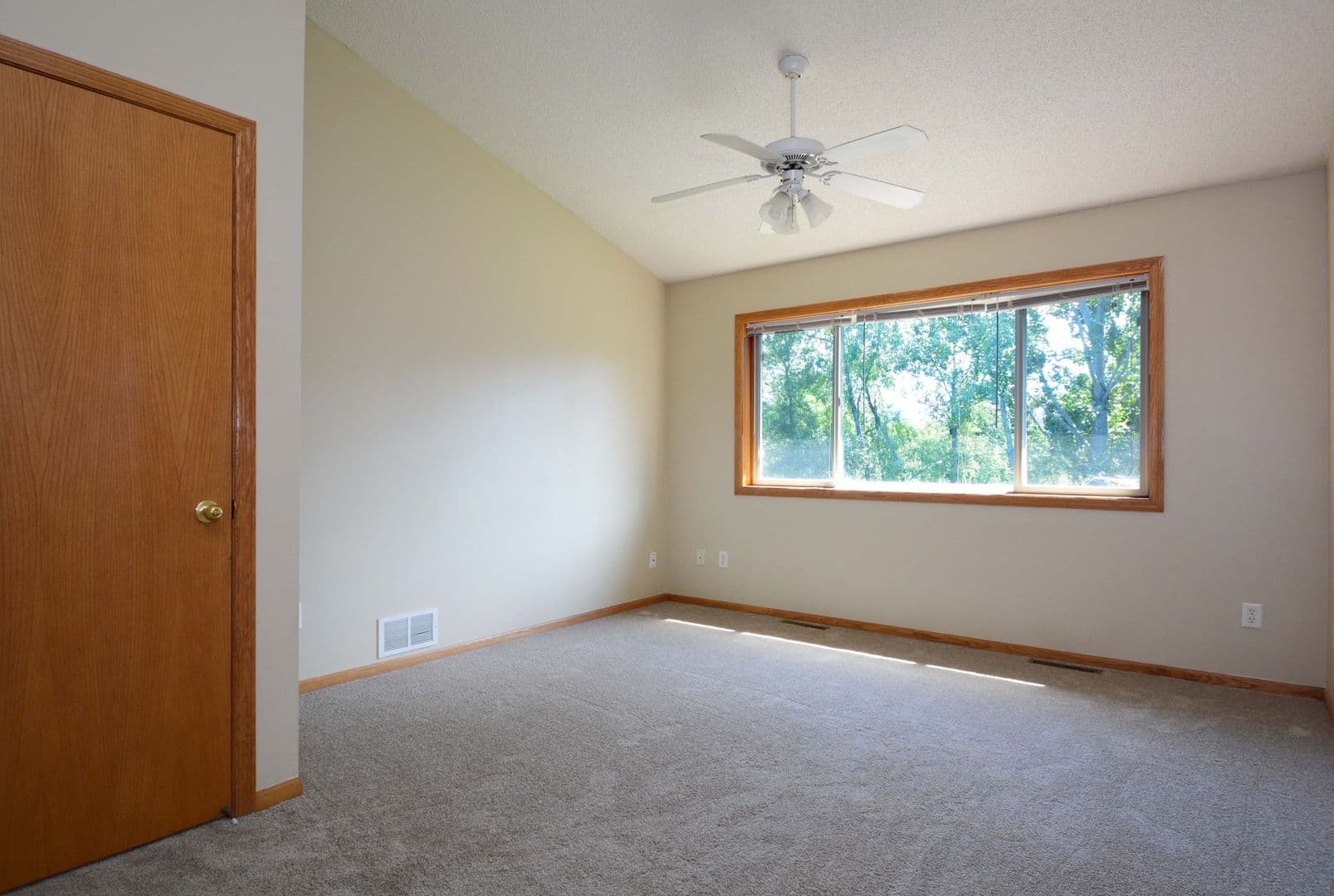 Farmington House: 20513 Camden Path