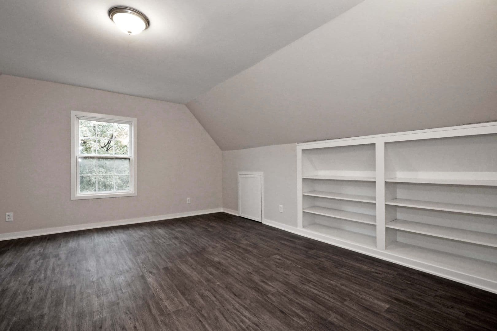 Minneapolis Apartment: 511 5th Ave SE