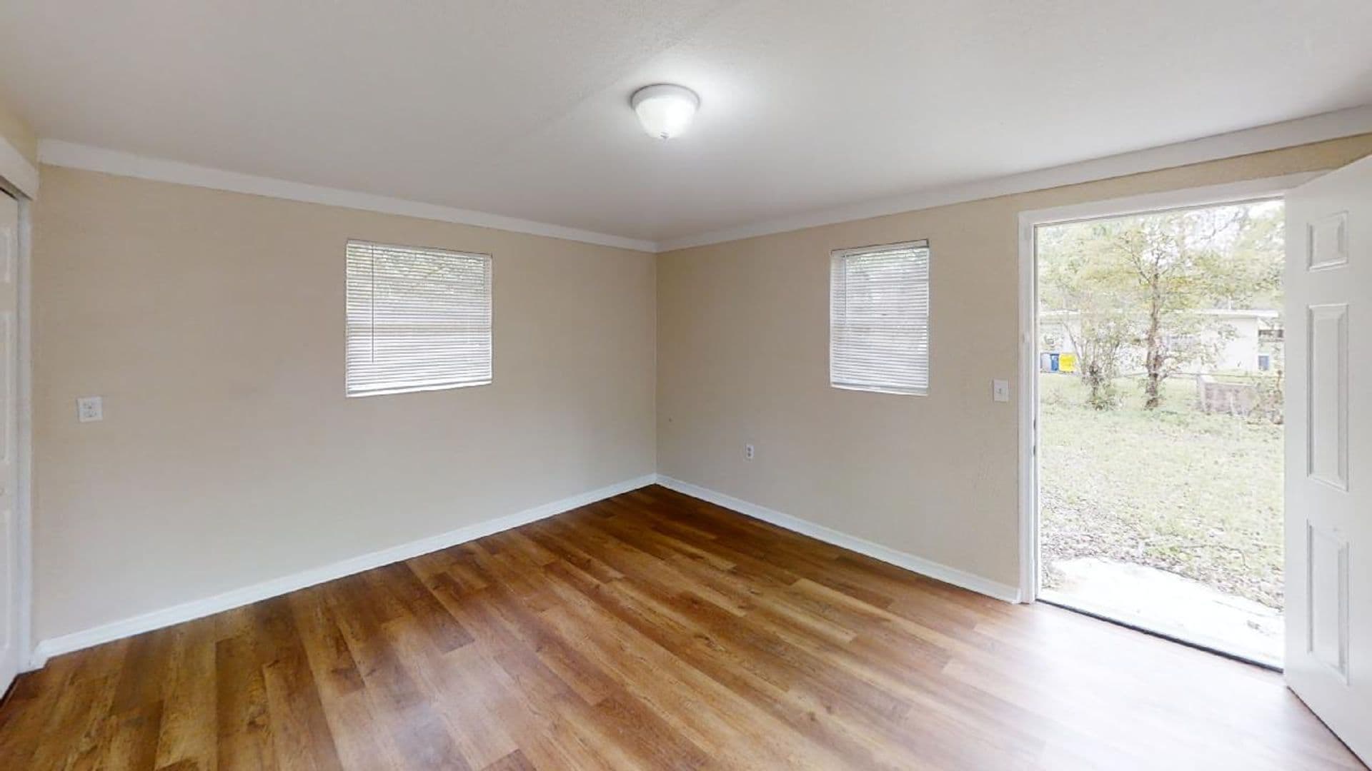 Jacksonville House: 2178 West 41st Street