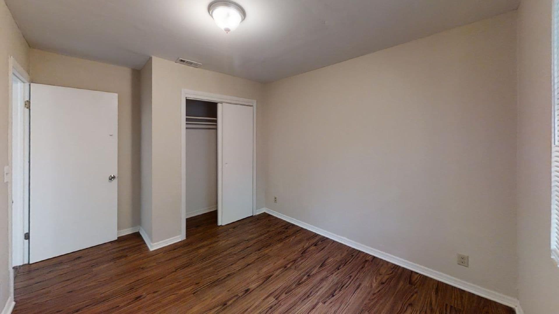 Jacksonville House: 2178 West 41st Street