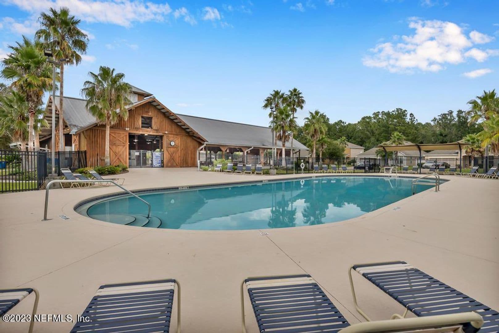 Jacksonville House: 15695 Lexington Park Boulevard
