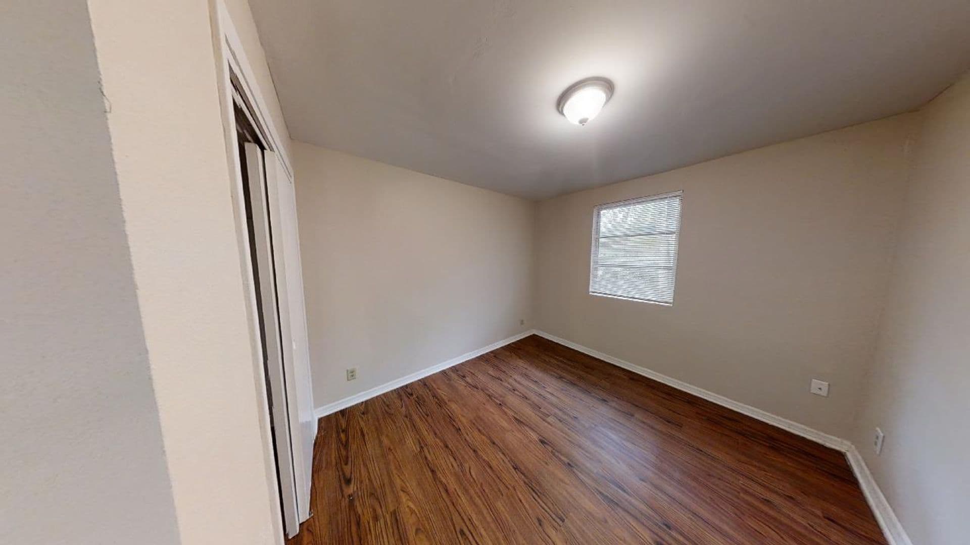 Jacksonville House: 2178 West 41st Street