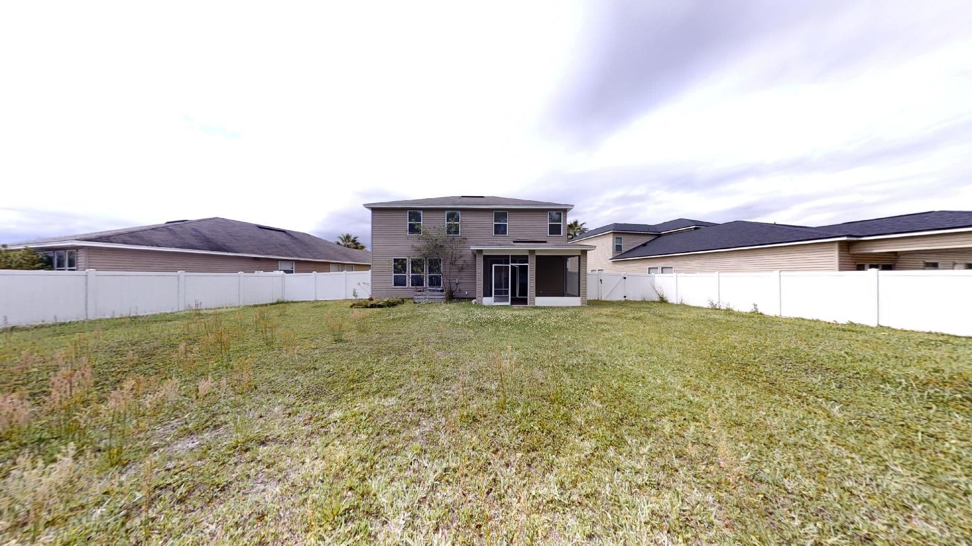 Jacksonville House: 15695 Lexington Park Boulevard