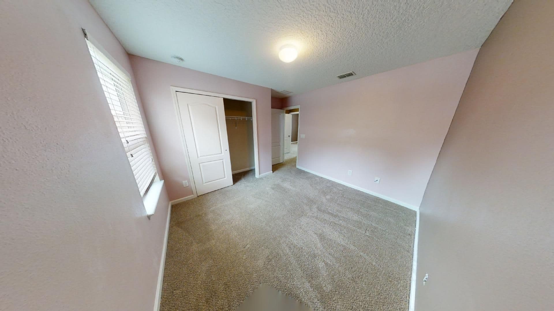 Jacksonville House: 15695 Lexington Park Boulevard
