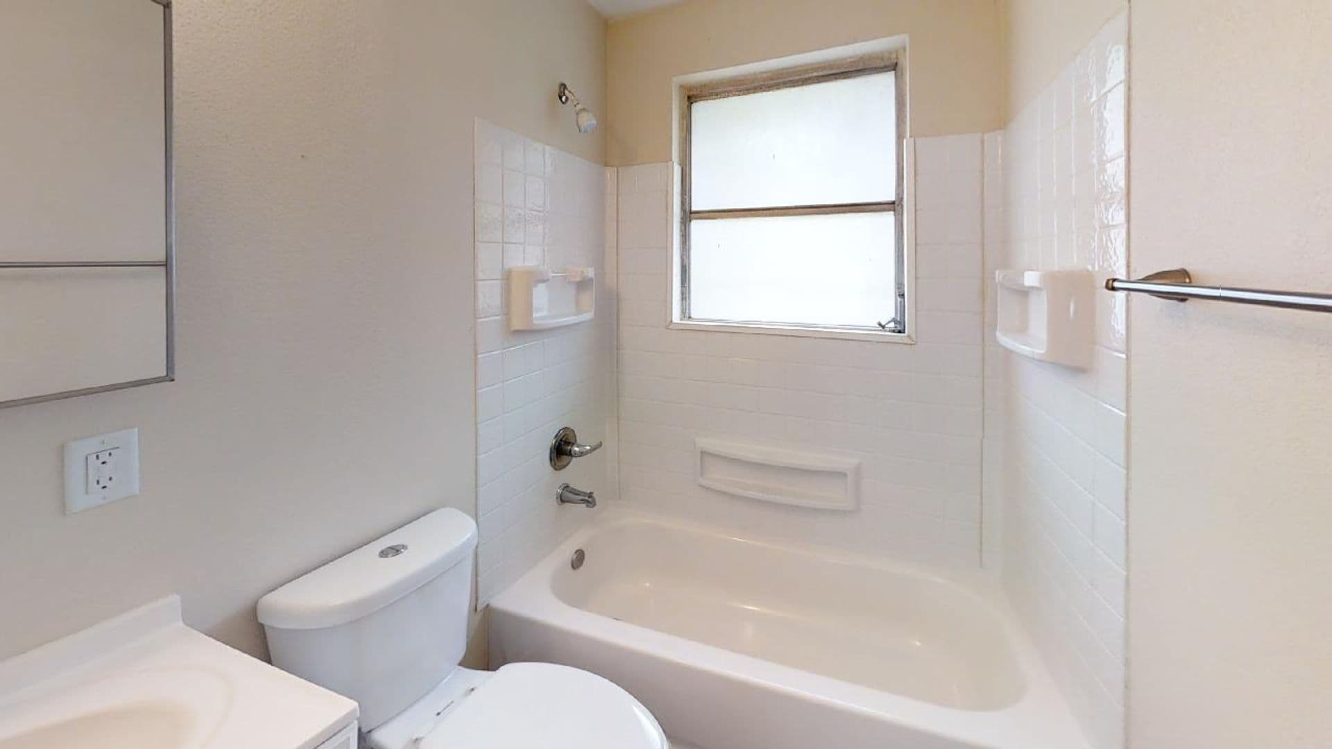 Jacksonville House: 2178 West 41st Street