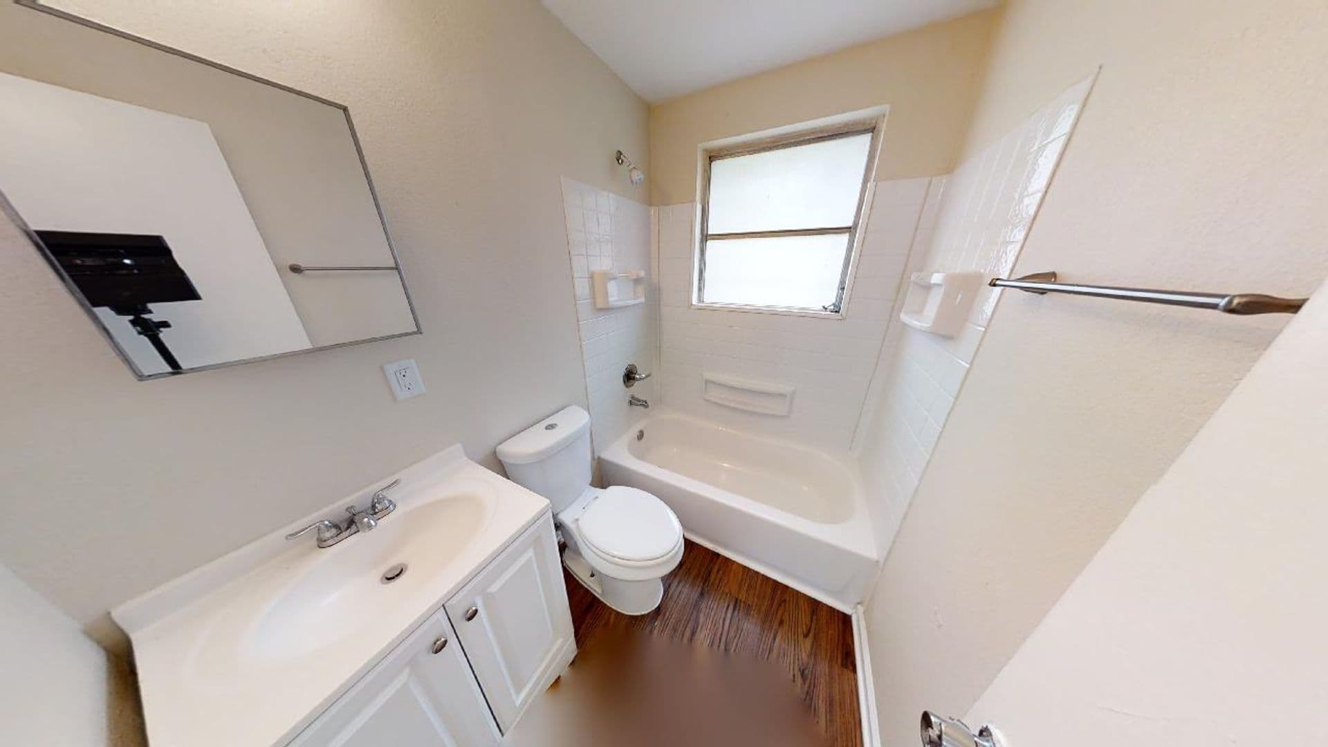 Jacksonville House: 2178 West 41st Street