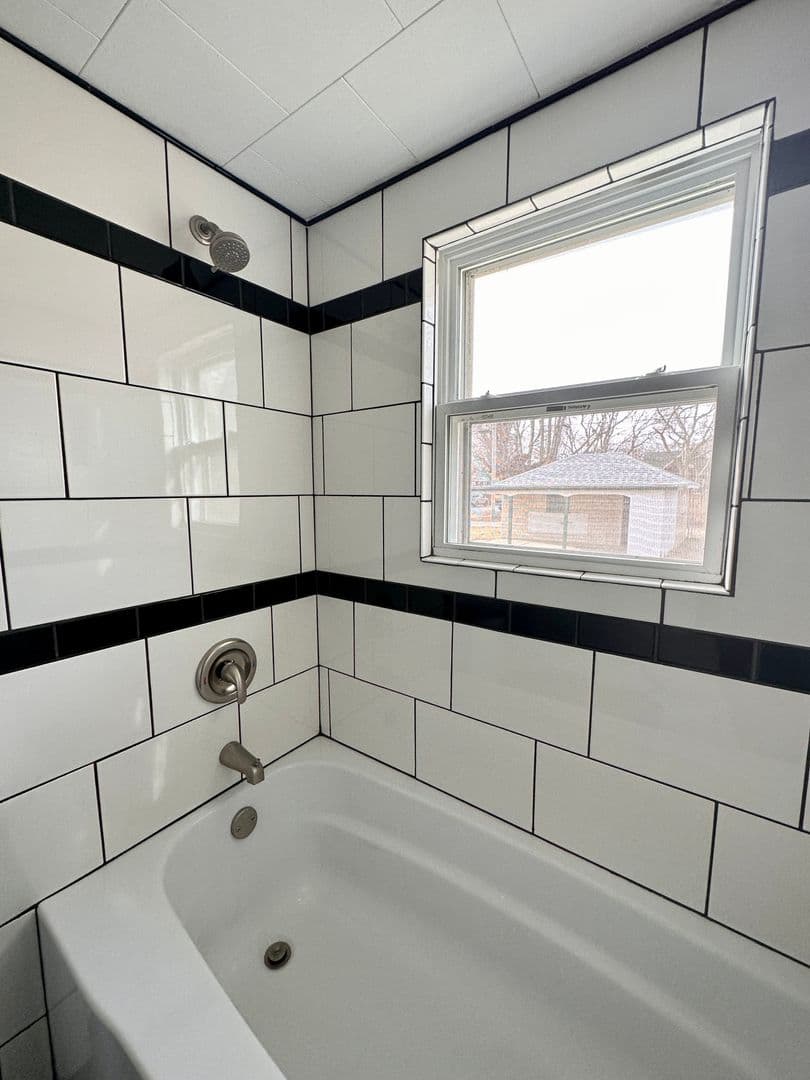 Terre Haute House: 1475 S 10th Street