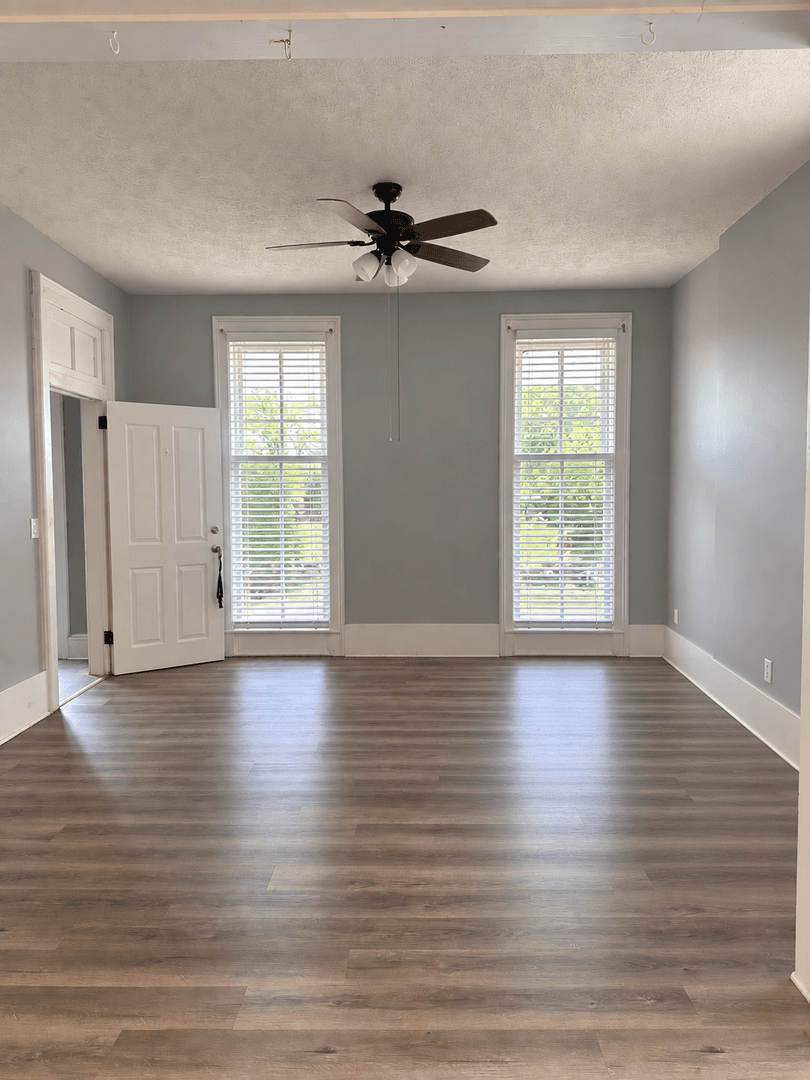 Terre Haute Apartment: 519 S 8th Street