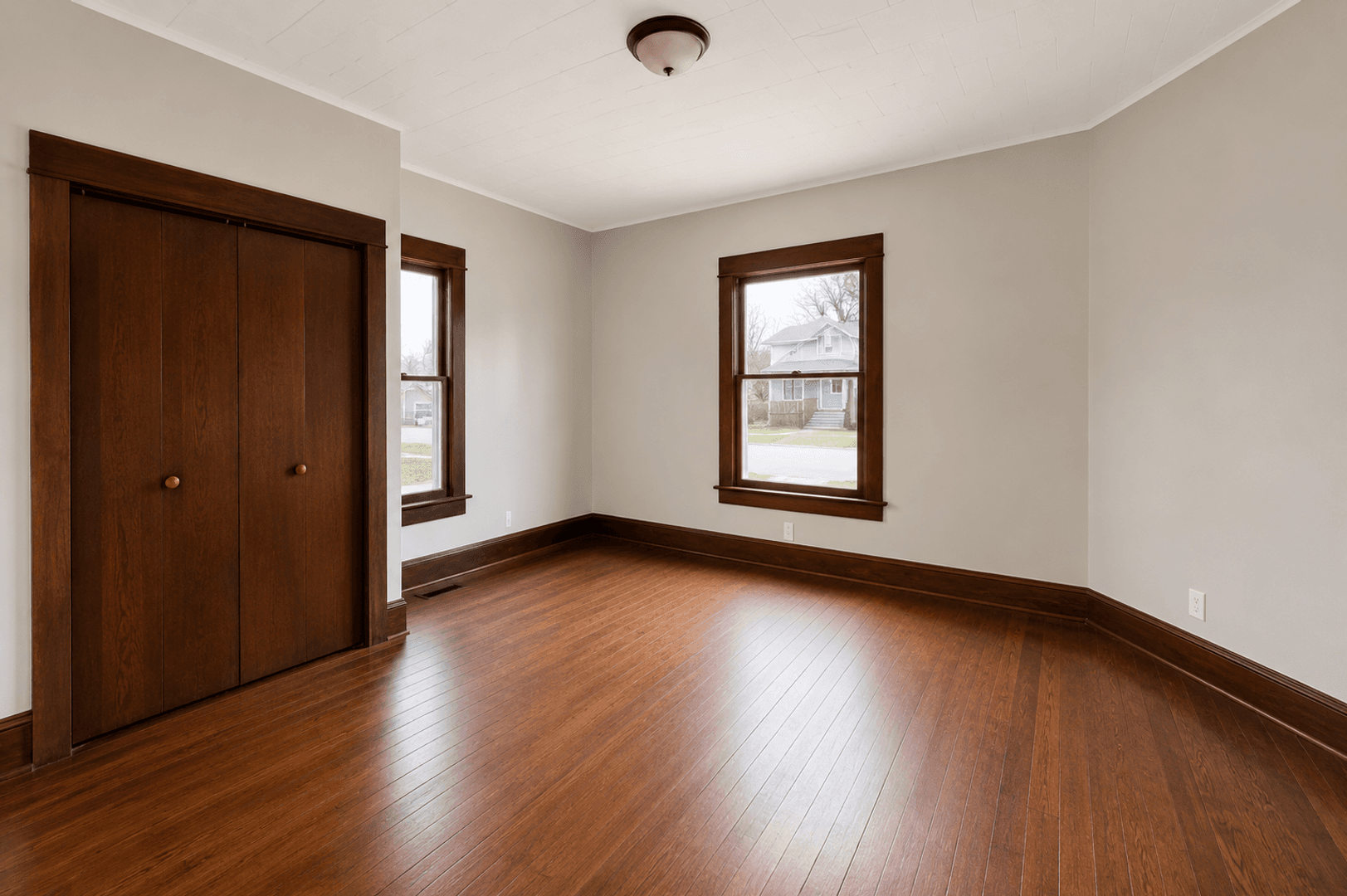Terre Haute House: 1475 S 10th Street
