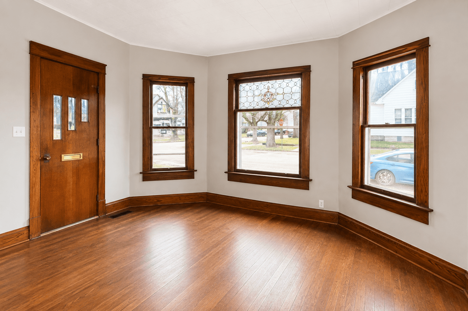 Terre Haute House: 1475 S 10th Street