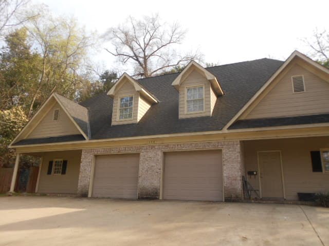 Columbus Apartment: 1346 Buena Vista Road