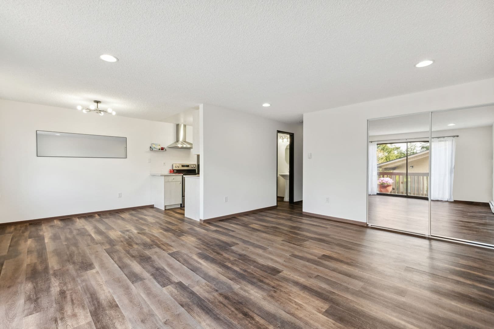 Bellevue Apartment: 12711 SE 42nd St,