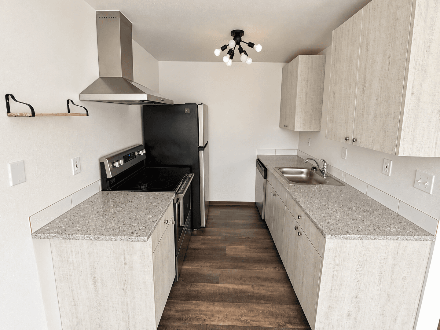 Bellevue Apartment: 12711 SE 42nd St,
