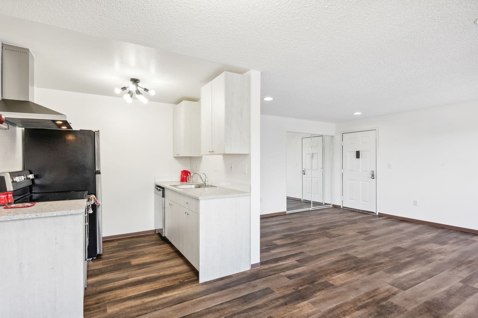 Bellevue Apartment: 12711 SE 42nd St,