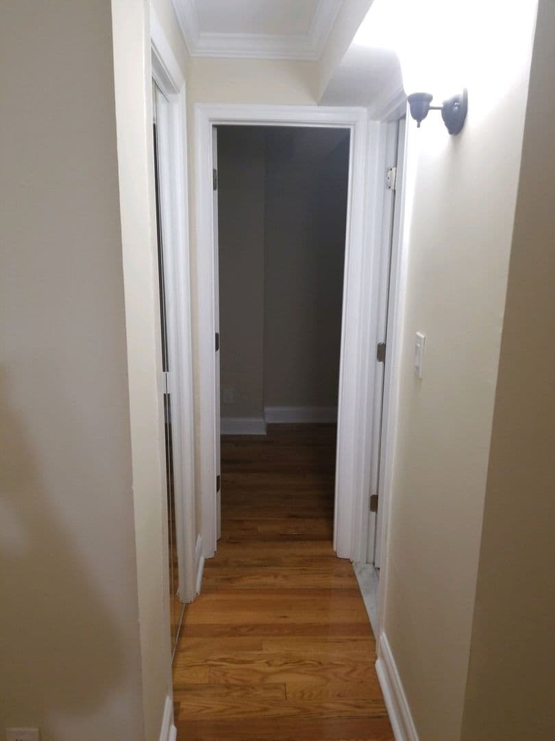 Washington Apartment: 1815 Riggs Place NW