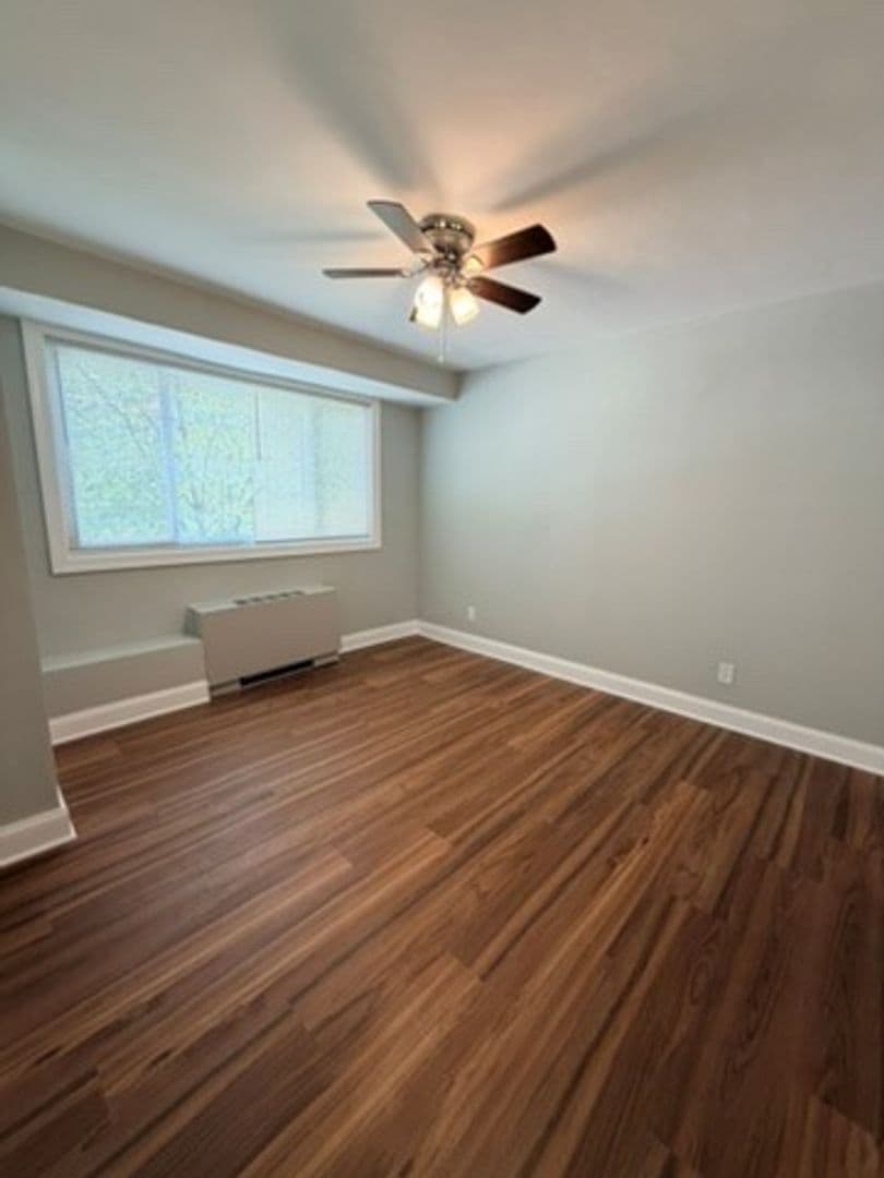 Washington Apartment: 5323 Connecticut Ave NW