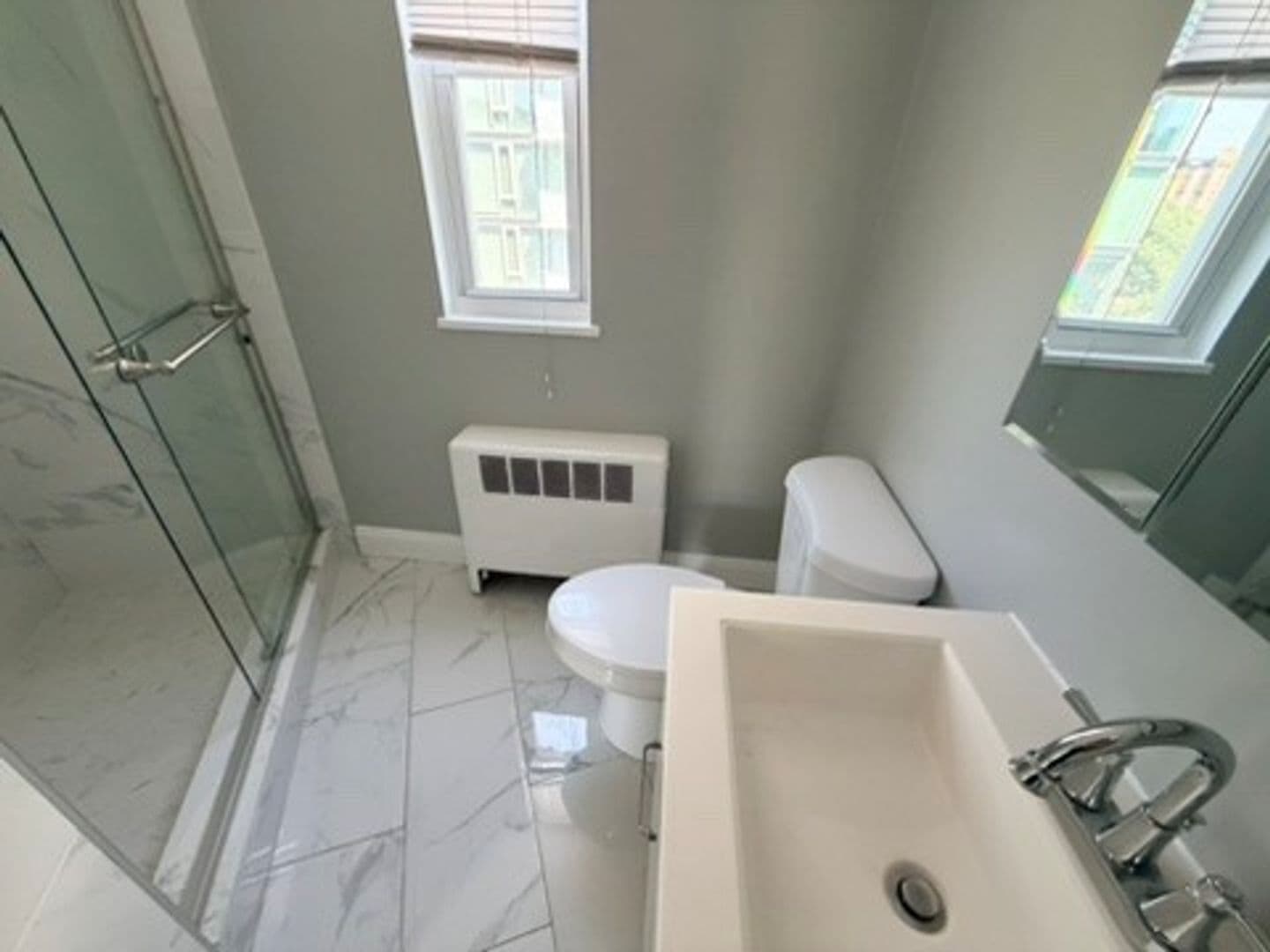 Washington Apartment: 5323 Connecticut Ave NW