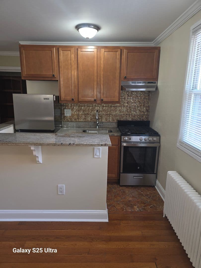 Washington Apartment: 1815 Riggs Place NW