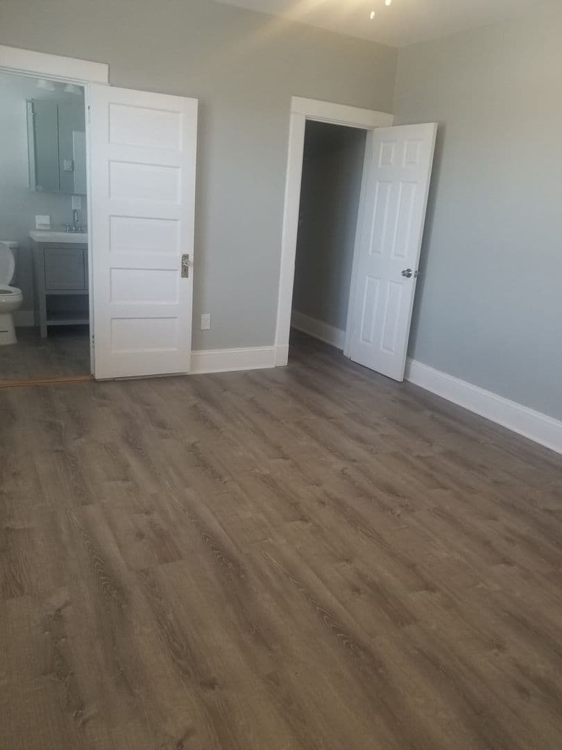 Washington Apartment: 3222-3224 Wisconsin Avenue NW