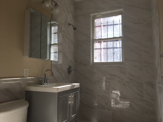Washington Apartment: 1809 Belmont Road