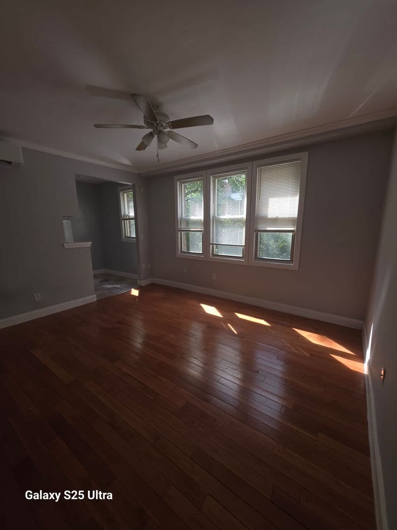 Washington Apartment: 1435 N Street NW