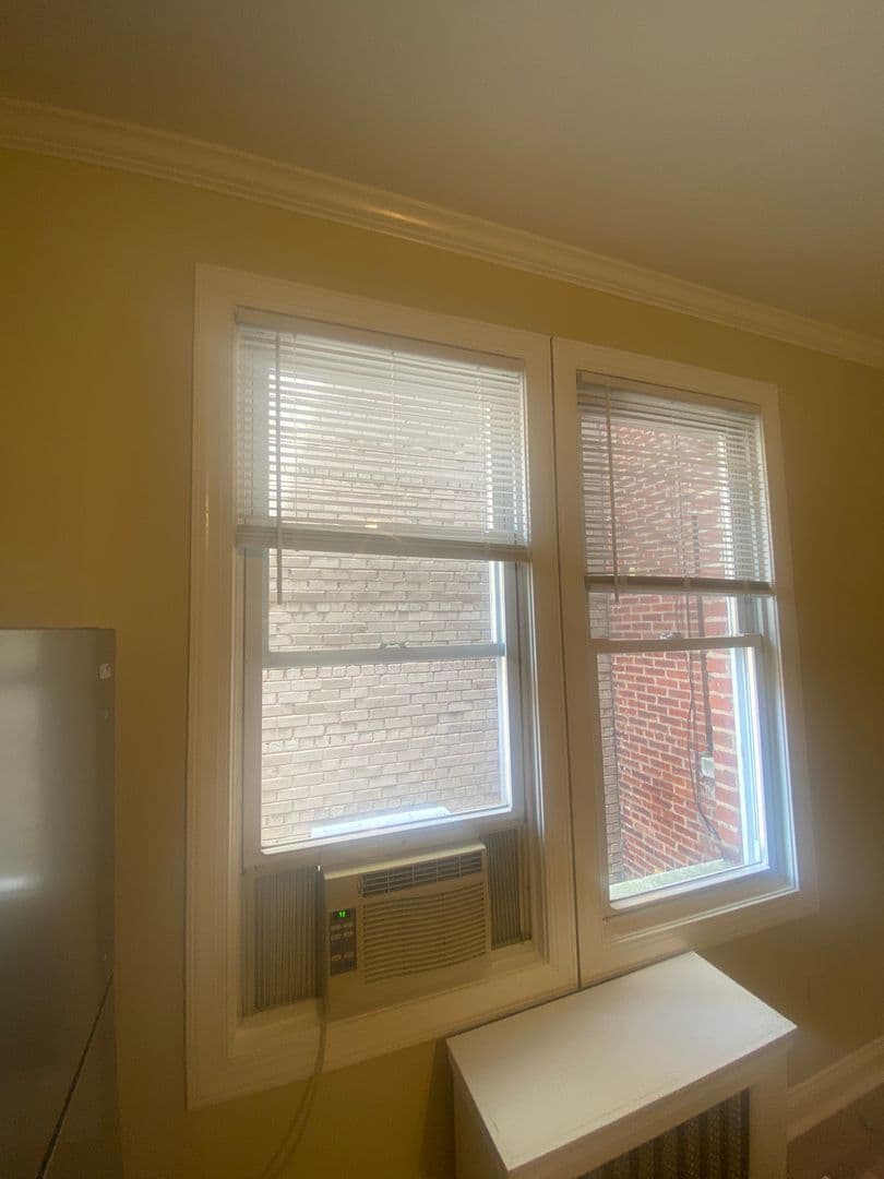 Washington Apartment: 1435 N Street NW
