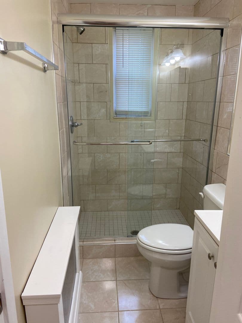 Washington Apartment: 1815 Riggs Place NW
