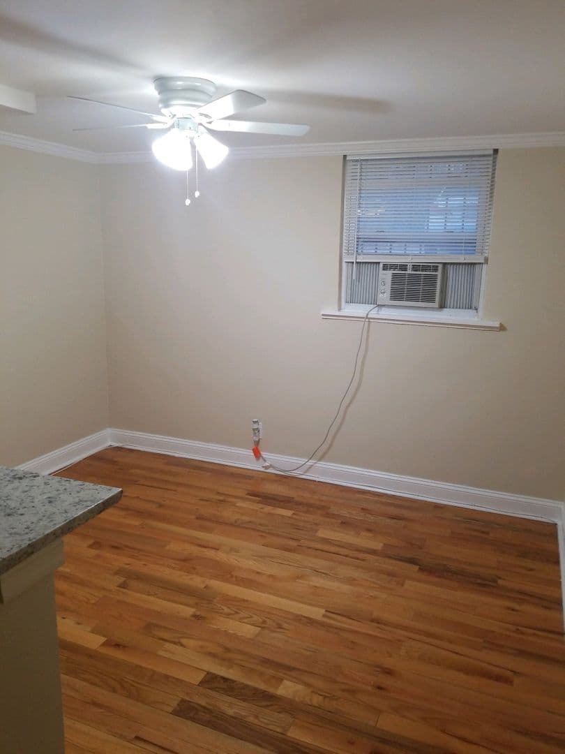 Washington Apartment: 1815 Riggs Place NW