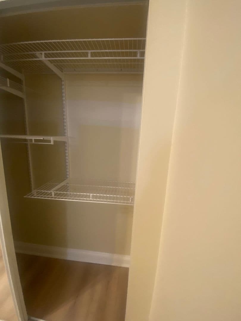 Washington Apartment: 1435 N Street NW