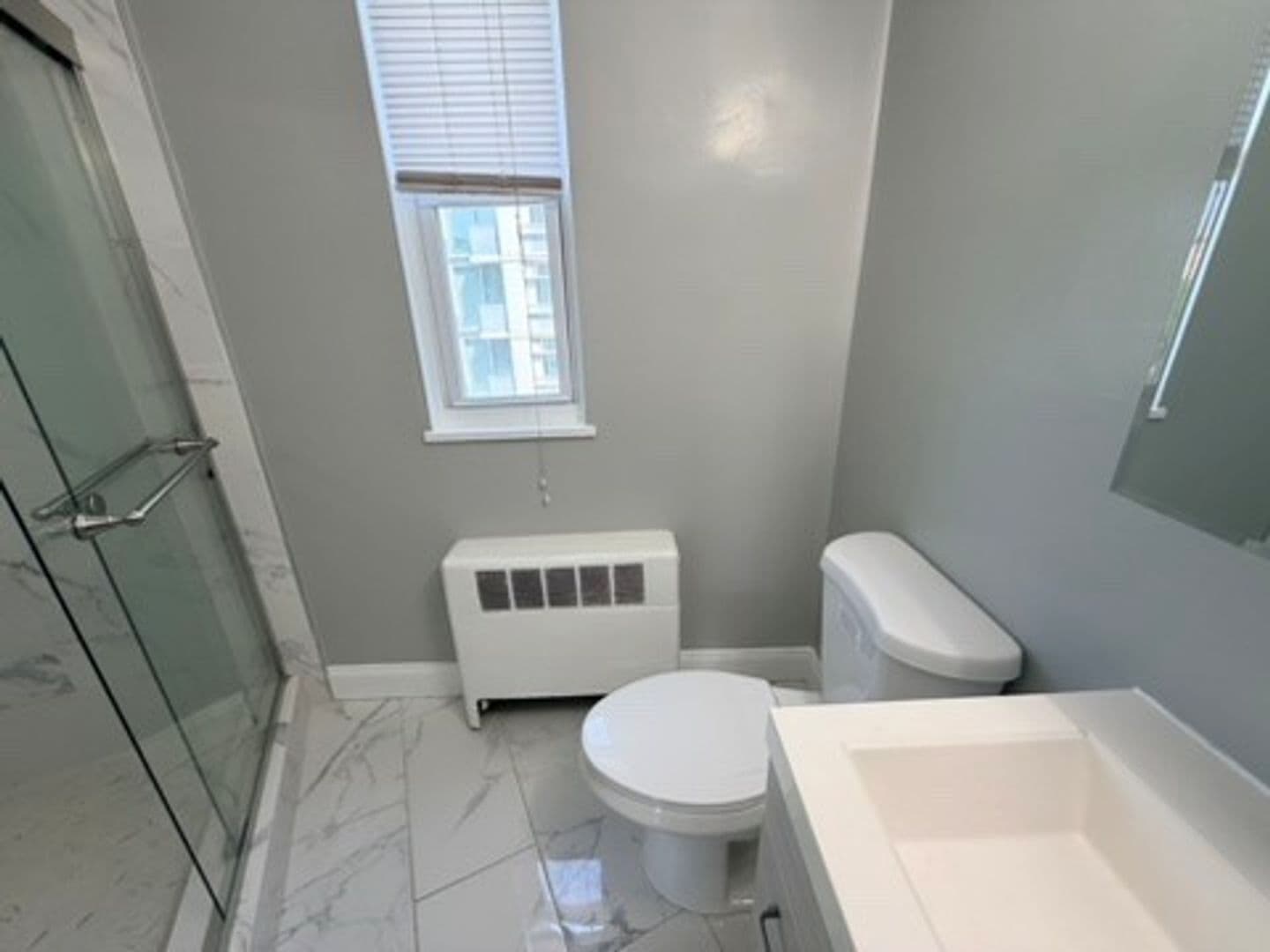 Washington Apartment: 5323 Connecticut Ave NW