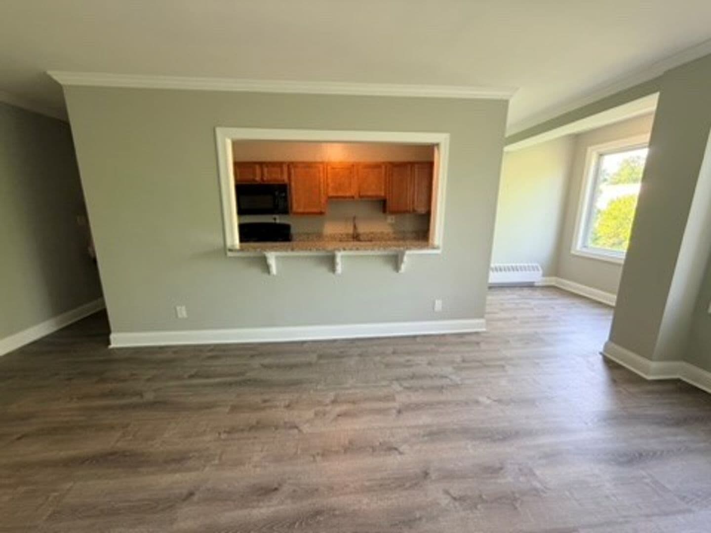 Washington Apartment: 5323 Connecticut Ave NW