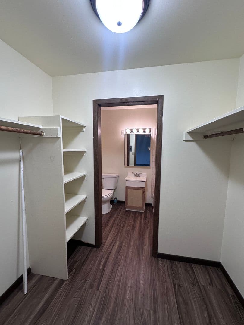Delavan Apartment: 410 N. Terrace St.