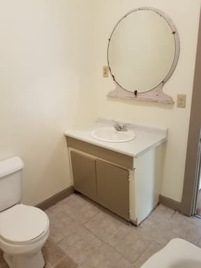 Janesville Apartment: 607-609 E. Milwaukee Street