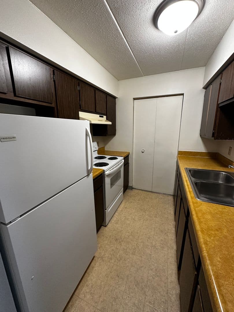 Beloit Apartment: 241 W. Grand Ave.
