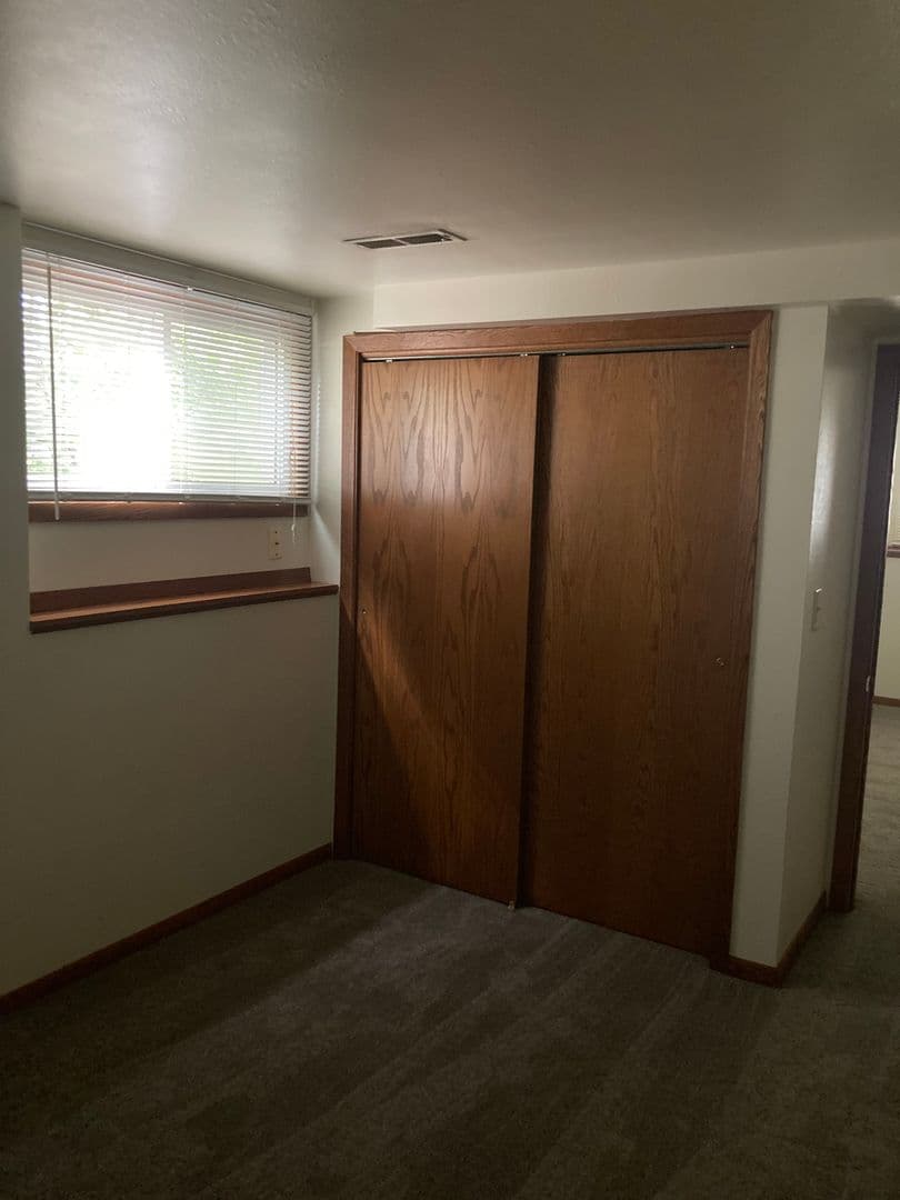Janesville Apartment: 337-339 Sunset Drive