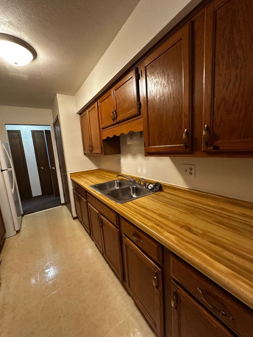 Beloit Apartment: 501 W. Grand Ave.