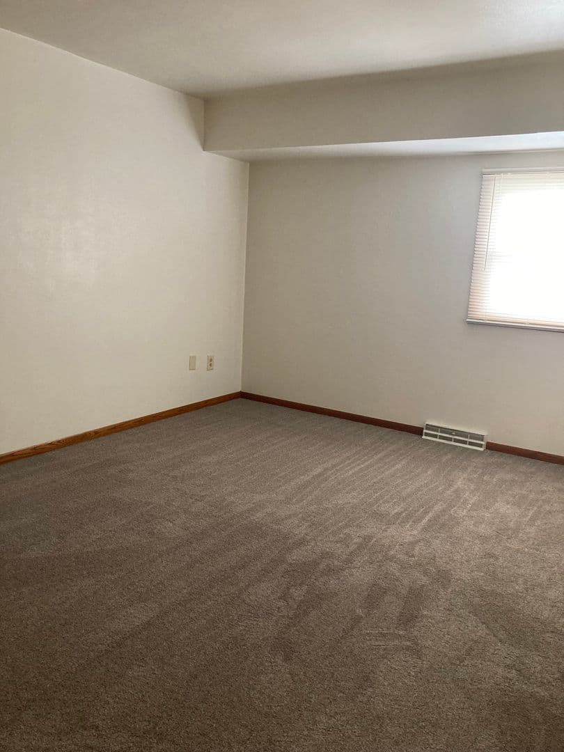 Janesville Apartment: 337-339 Sunset Drive