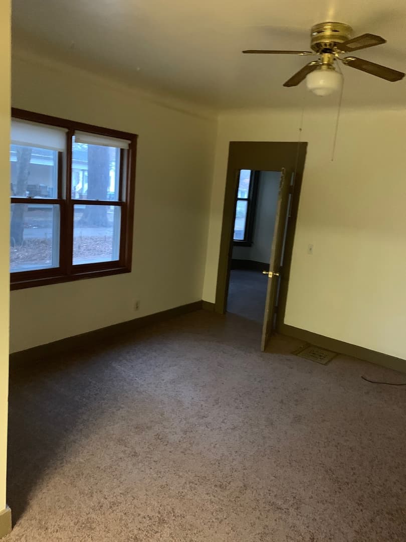 Janesville Apartment: 233 N. Washington St.