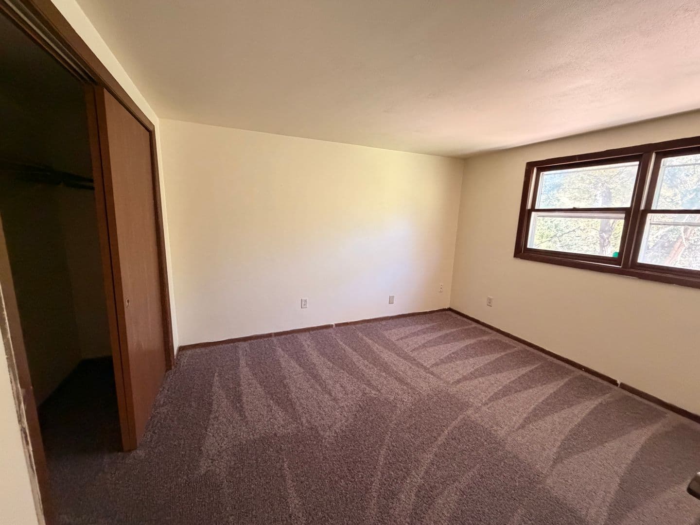 Milton Apartment: 38 - 40 Northside Dr.