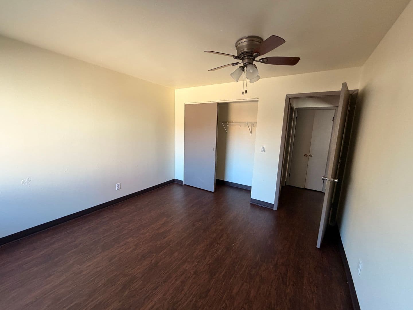 Beloit Apartment: 614 Broad St.