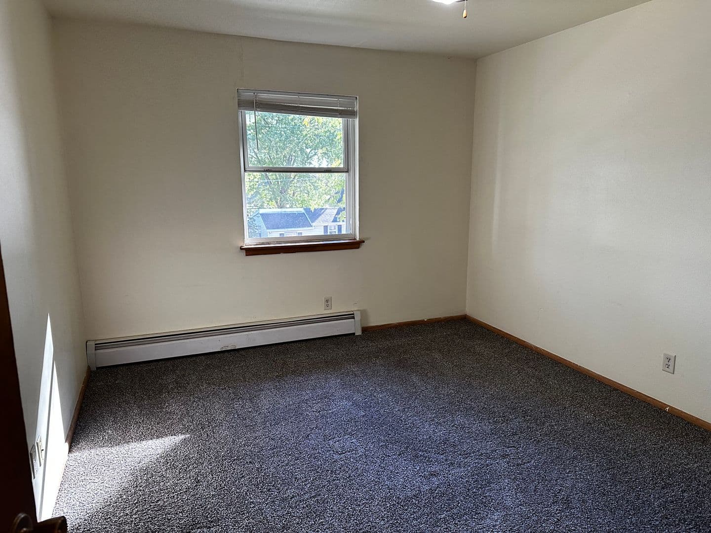 Janesville Apartment: 309 E. Memorial