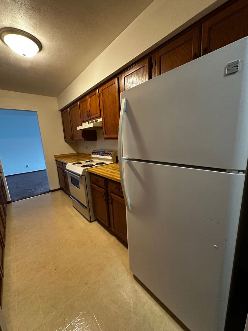 Beloit Apartment: 501 W. Grand Ave.