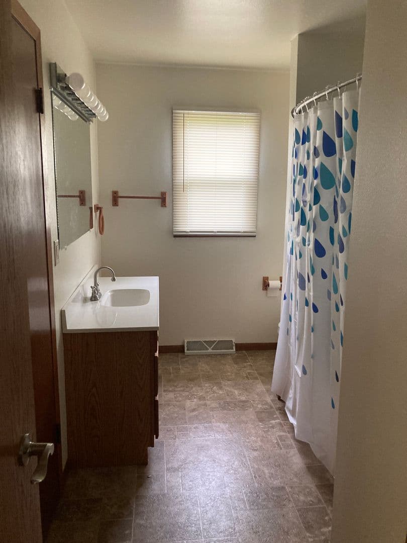 Janesville Apartment: 337-339 Sunset Drive