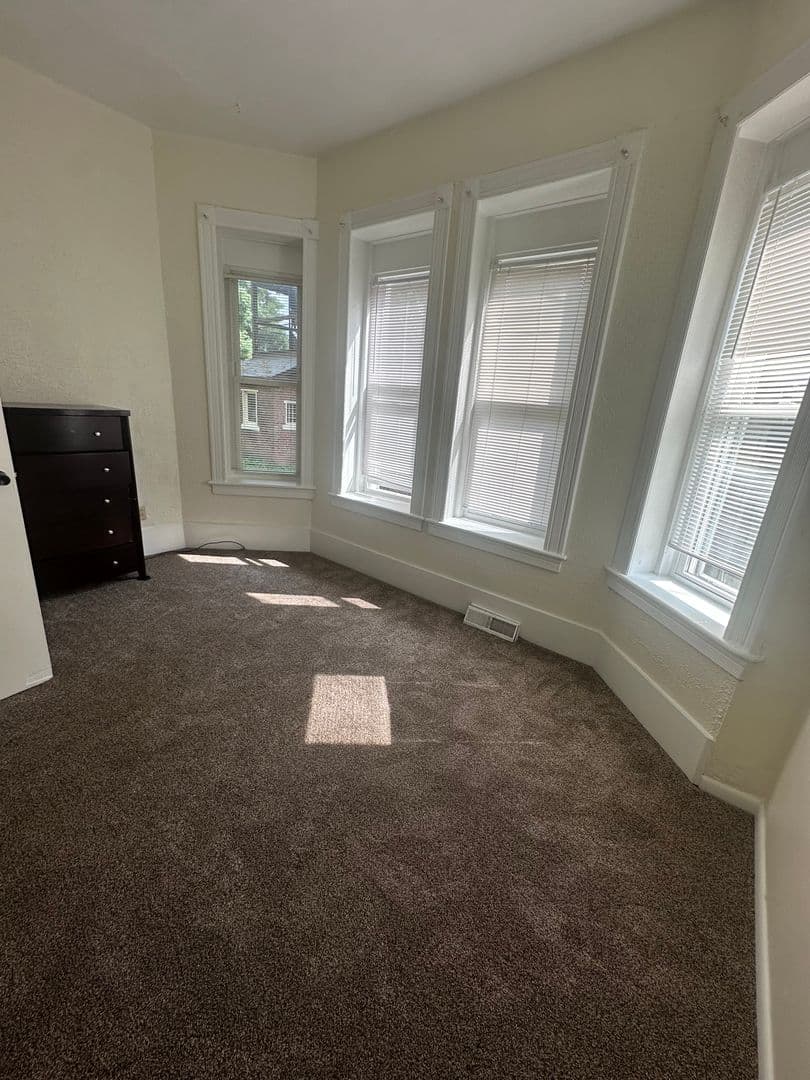 Erie Apartment: 324 West 7th Street